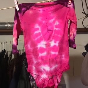 Homemade Tie Dye Baby Onesies